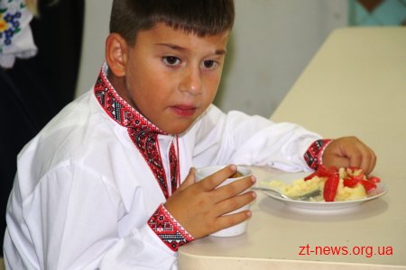 Заступниця мера оглянула як діти харчуються у житомирських школах