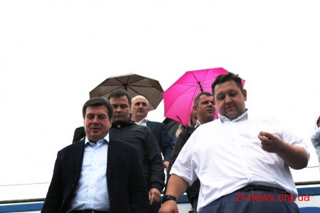 У День міста Геннадій Зубко перевірив, як ідуть справи на стадіоні «Полісся»