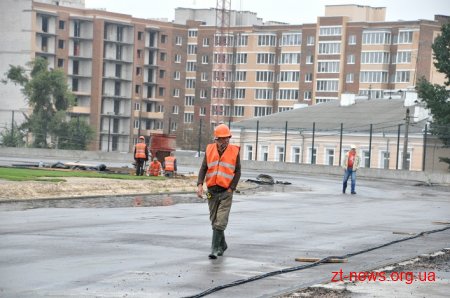 У День міста Геннадій Зубко перевірив, як ідуть справи на стадіоні «Полісся»