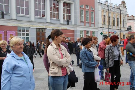 На Михайлівській вдруге провели осінній бал