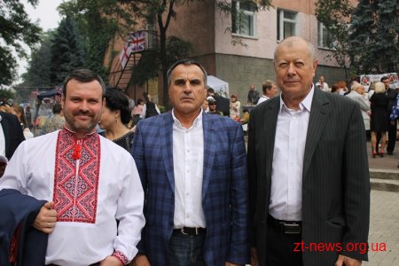 У Коростені відбувся міжнародний фестиваль дерунів