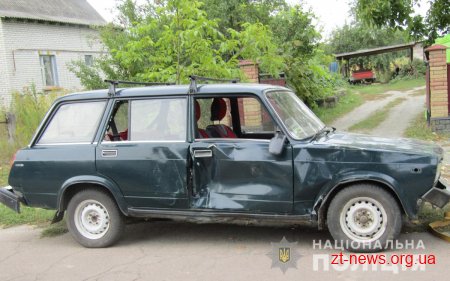 На Житомирщині онук викрав у дідуся ВАЗ та потрапив в ДТП