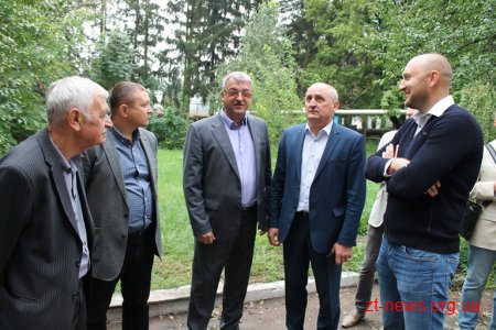 Володимир Ширма перевірив стан виконання ремонтних робіт в онкодиспансері