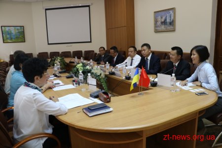 До Житомира приїхала китайська делегація з міста-побратима Дачжоу