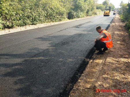 На дорозі Дениші - Михайлівка триває ремонт