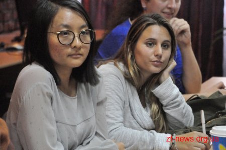 Житомирян запрошують на безкоштовні клуби англійської мови