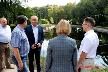 У житомирському ботанічному саду за бюджетні кошти «оновили» водойми