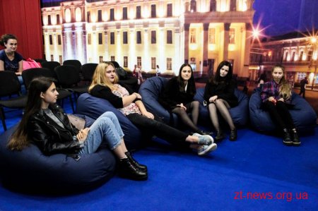Організатори кінофестивалю «ЖУК» проводять зустрічі з учасниками