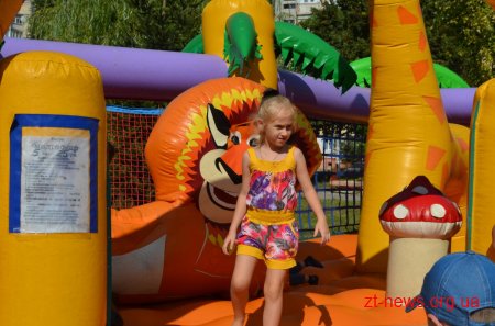 Жителі Малікова святкуються день мікрорайону