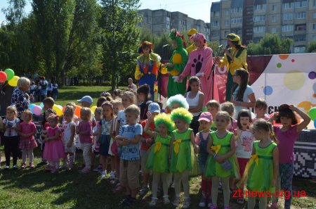 Жителі Малікова святкуються день мікрорайону