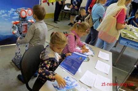 Музей космонавтики презентував власні можливості на Фестивалі науки, техніки та сучасних технологій