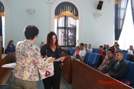 Нова Пошта Космічний Напівмарафон: подяки волонтерам та партнерам