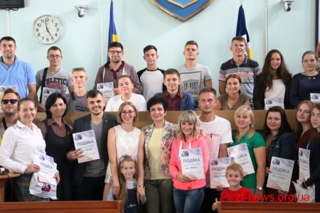 Нова Пошта Космічний Напівмарафон: подяки волонтерам та партнерам