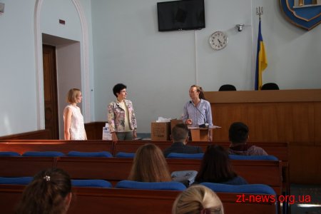 Нова Пошта Космічний Напівмарафон: подяки волонтерам та партнерам