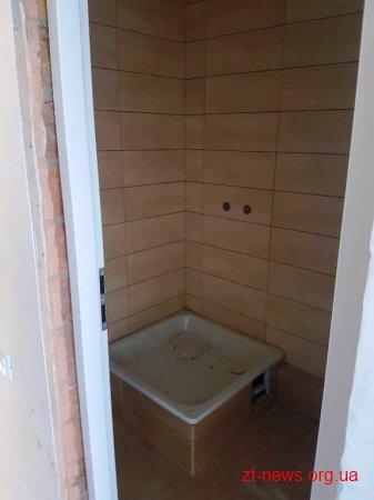 У Центрі вертебрології продовжують ремонт усередині будівлі та завершують благоустрій території