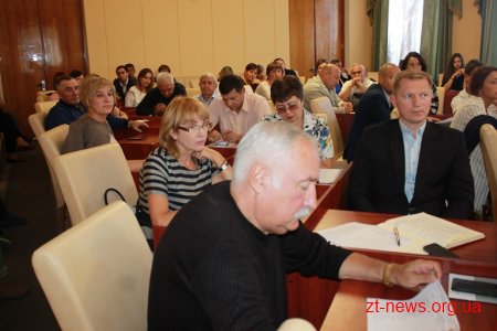 В ОДА зібрали перевізників області, щоб нагадати про необхідність легалізації справжньої заробітної плати