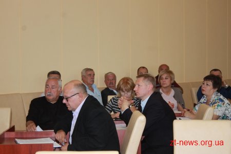 В ОДА зібрали перевізників області, щоб нагадати про необхідність легалізації справжньої заробітної плати