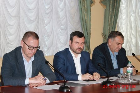 В ОДА зібрали перевізників області, щоб нагадати про необхідність легалізації справжньої заробітної плати