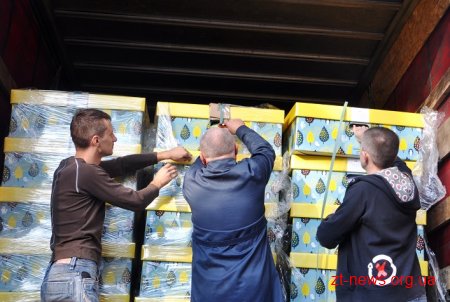 На Житомирщину надійшла перша партія пакунків малюка