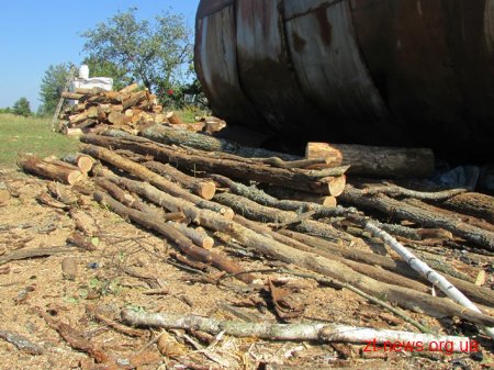 На Житомирщині демонтували незаконно встановлені бочки для випалювання вугілля