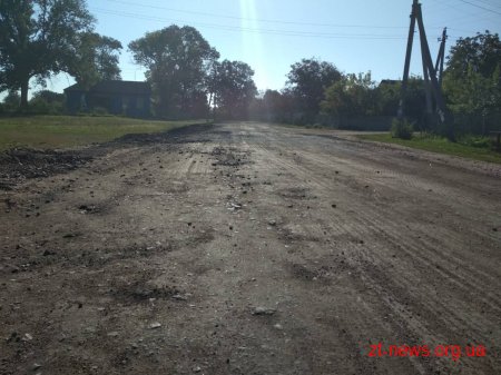 У Брусилівському районі на 3 дорогах ліквідовують ямковість