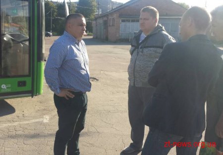 Водія автобуса №53А, який нахабно поводив себе з пасажирами, звільнили
