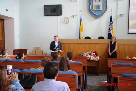 Стипендії міського голови вручили обдарованим спортсменам та студентам Житомира