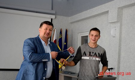 З нагоди міжнародного дня студентського спорту відзначили спортсменів та викладачів ЖДТУ