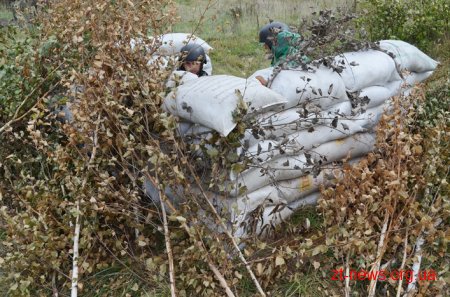 На Житомирщині голови РДА вчилися стріляти, метати гранати та надавати першу медичну допомогу