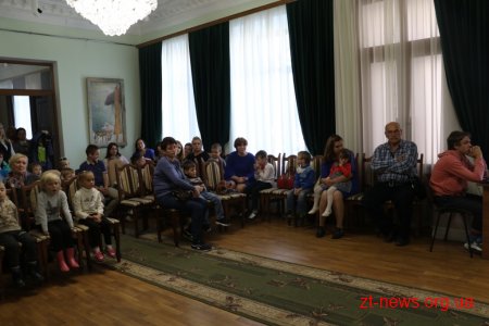 У Житомирі відбулося свято до дня усиновлення «Коли сміється дитина - посміхається небо»