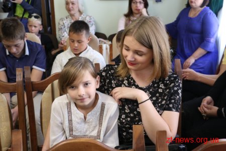 У Житомирі відбулося свято до дня усиновлення «Коли сміється дитина - посміхається небо»