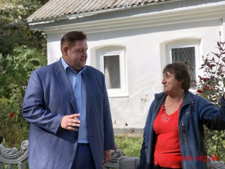 Ігор Гундич відвідав родину, яка скористалася обласною програмою і отримала безкоштовно доїльний апарат