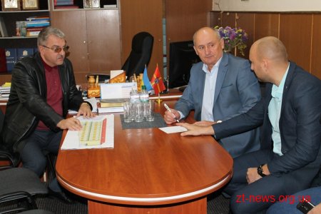 Володимир Ширма вчергове оглянув хід ремонтних робіт у обласному онкологічному диспансері