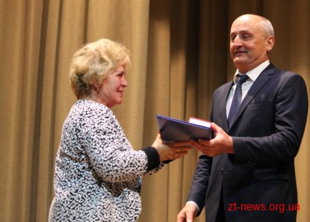 Керівники Житомирщини привітали освітян із професійним святом