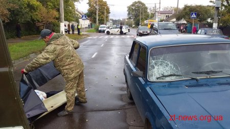 У Житомирі "ВАЗ" на пішохідному переході збив жінку