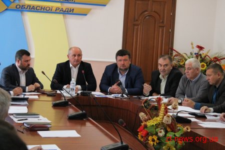 В обласній раді відбулась нарада щодо ситуації у Довбиському інтернаті