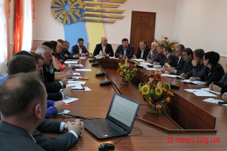 В обласній раді відбулась нарада щодо ситуації у Довбиському інтернаті