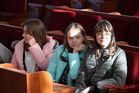 Учні житомирської школи №12 відвідали облдержадміністрацію