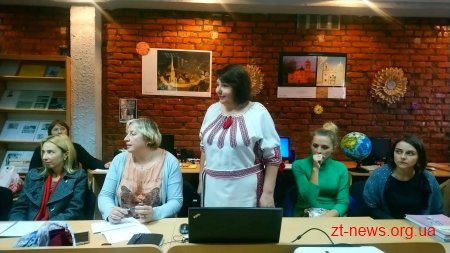 У Житомирі для гідів та працівників музеїв області провели навчання з аудіодискрипції