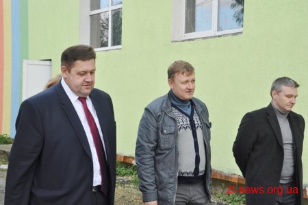 Ігор Гундич перевірив, як іде реконструкція 2 шкіл у Бердичівському районі