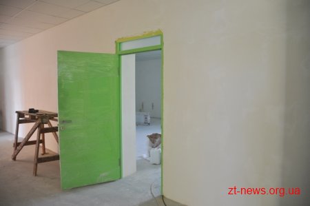Ігор Гундич перевірив, як іде реконструкція 2 шкіл у Бердичівському районі