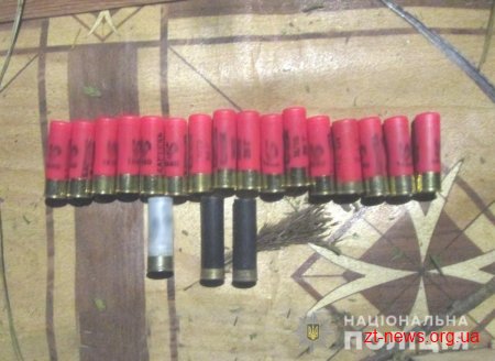 На Житомирщині поліцейські викрили сховок з майже півтонною сухих конопель