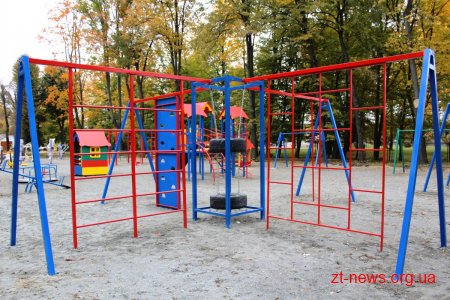 На Мар’янівці завершились роботи зі встановлення ігрового та спортивного майданчику