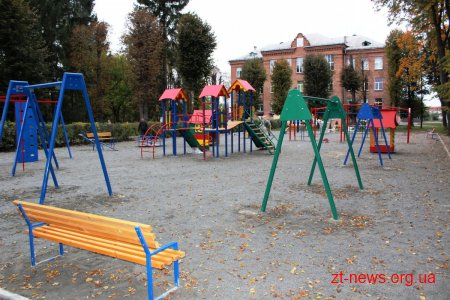 На Мар’янівці завершились роботи зі встановлення ігрового та спортивного майданчику