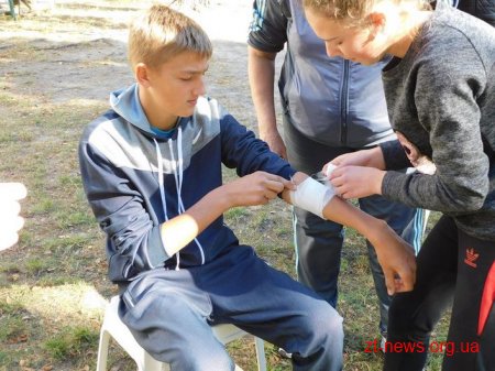 Учні Хорошівського та Черняхівського районів взяли участь у змаганнях з військово-прикладного спорту
