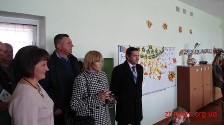 Сінгурівській школа відсвяткувала 40-річний ювілей роботи у новому приміщенні