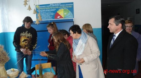 Сінгурівській школа відсвяткувала 40-річний ювілей роботи у новому приміщенні