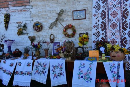 В Скоморохах відзначили День села