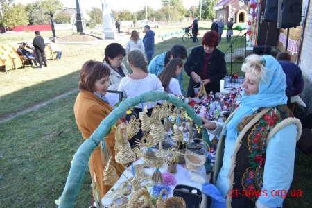 В Скоморохах відзначили День села