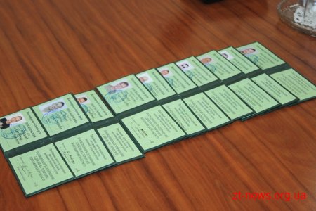 Військовим добровольцям Житомирщини вручили довгоочікувані посвідчення, які гарантують пільги